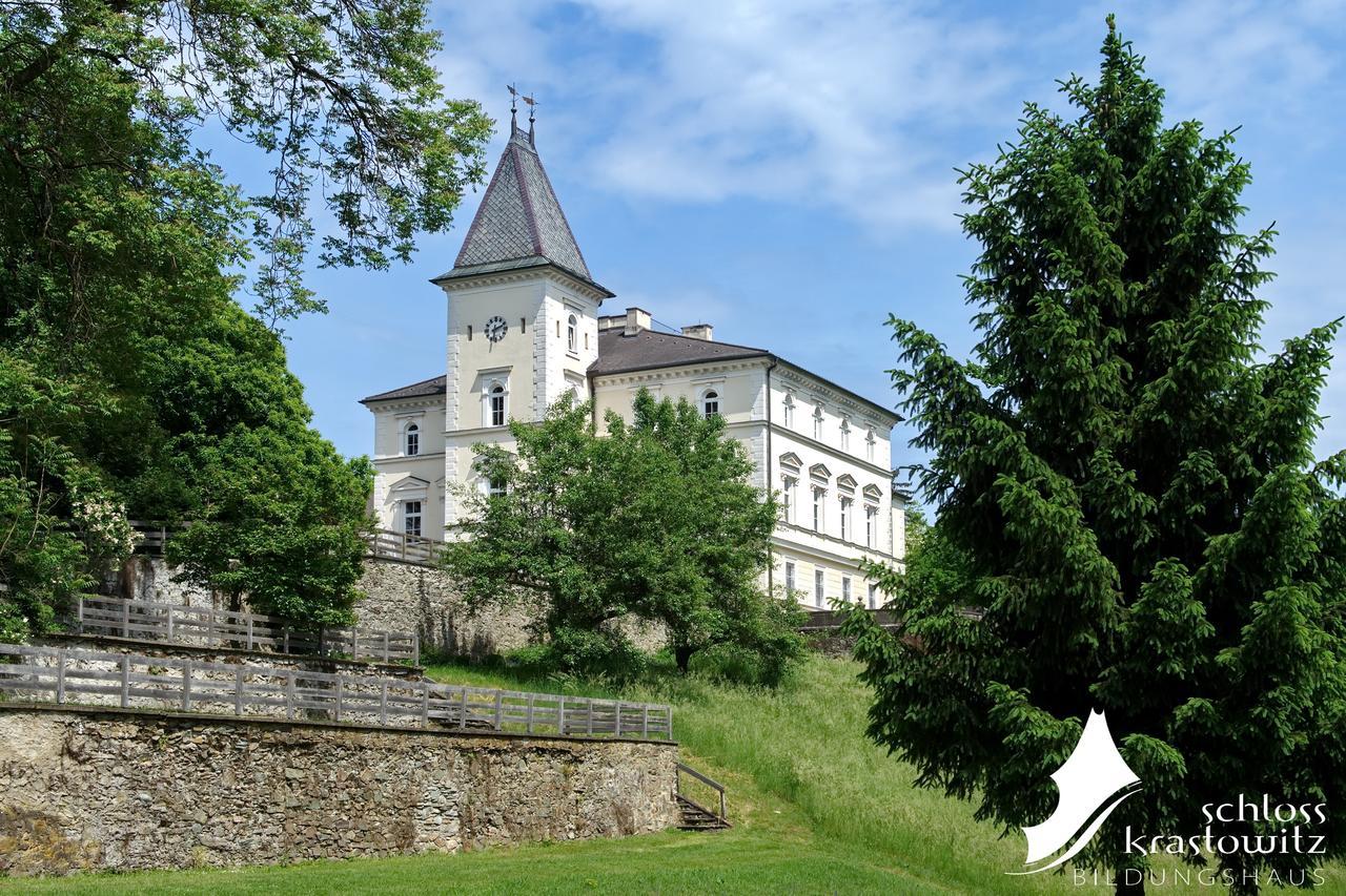 Bildungshaus Schloss Krastowitz Otel Klagenfurt am Woerthersee Dış mekan fotoğraf