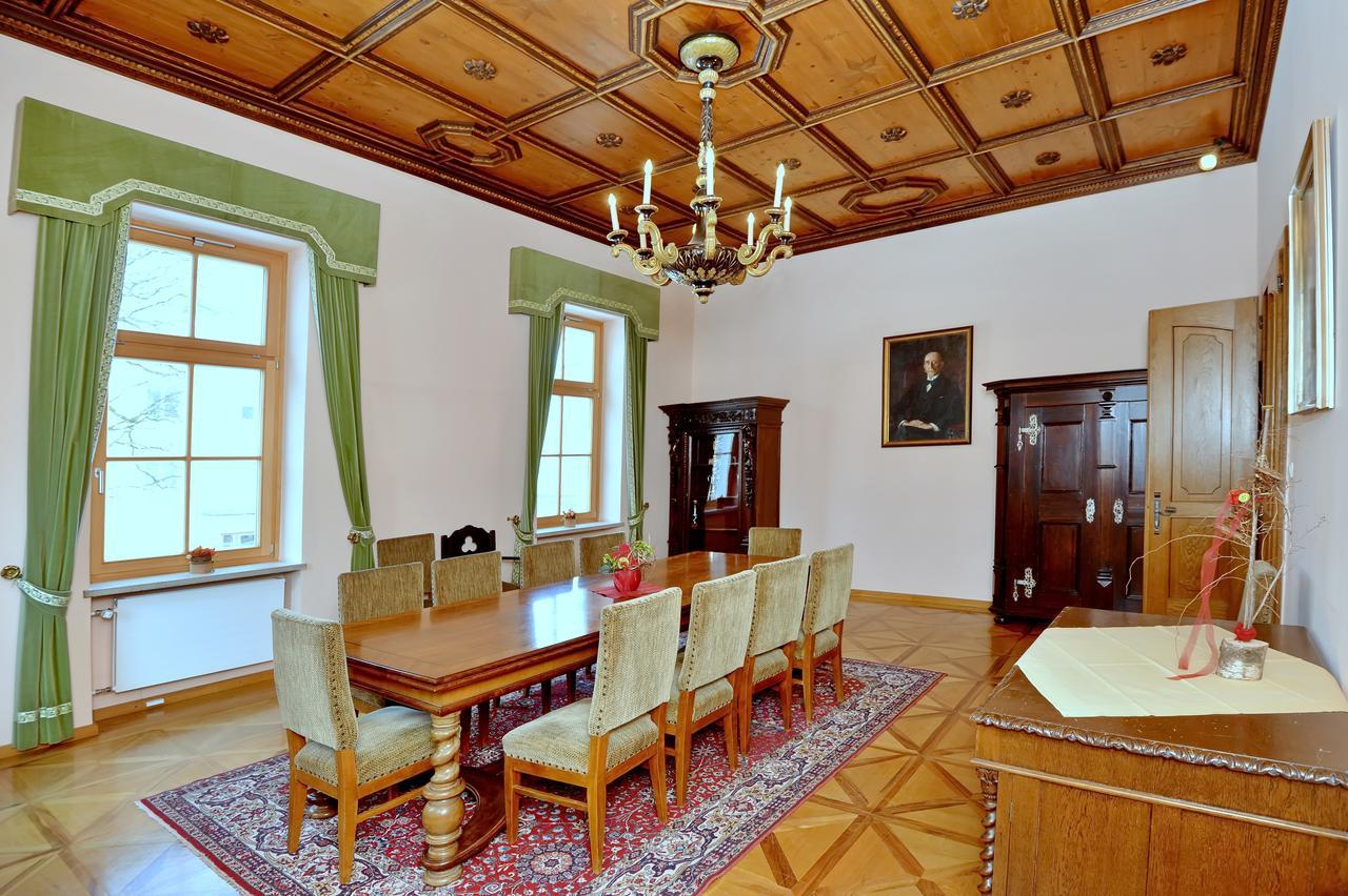 Bildungshaus Schloss Krastowitz Otel Klagenfurt am Woerthersee Dış mekan fotoğraf